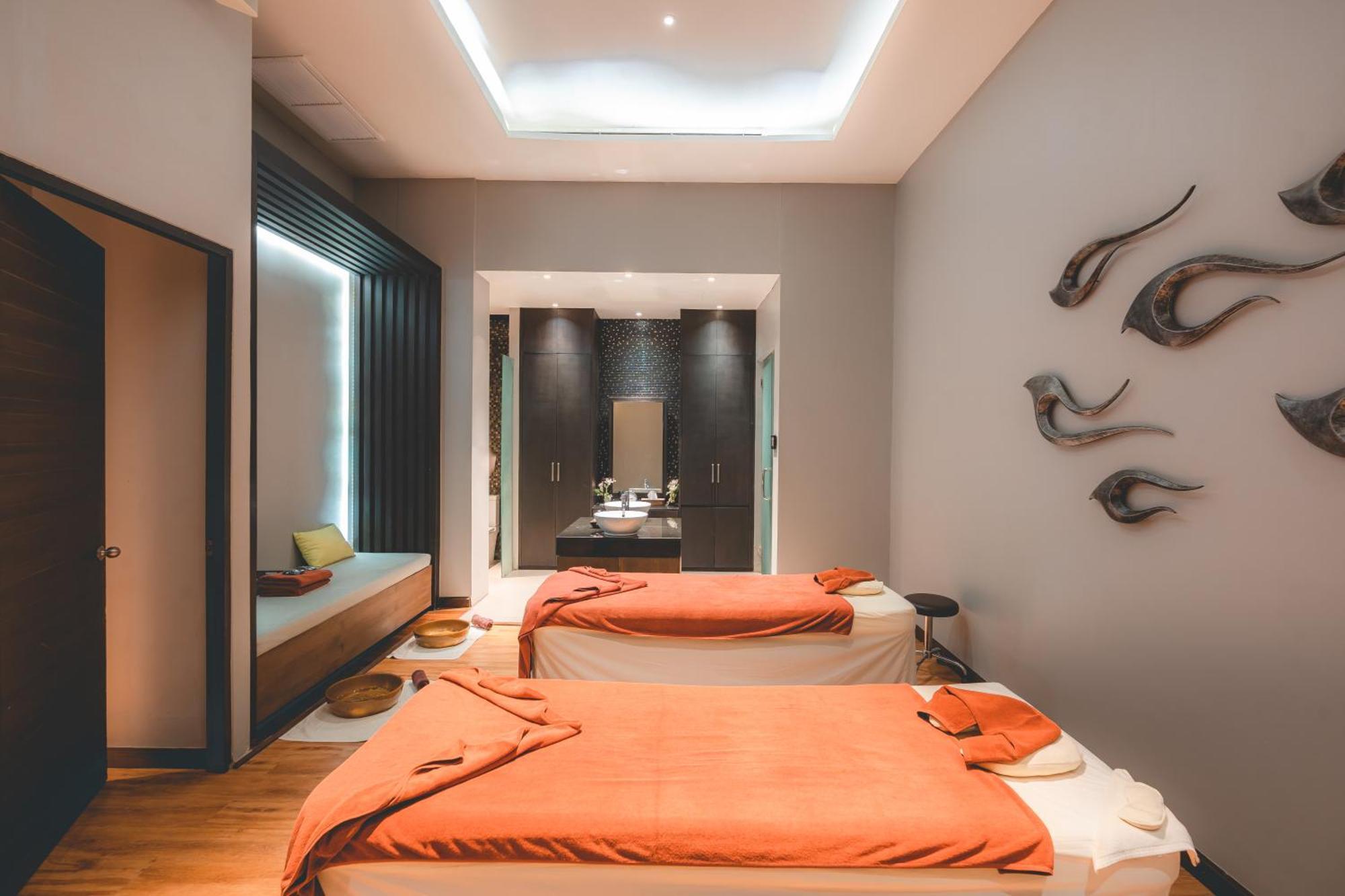 Beyond Krabi Hotel Клонг Муанг Бийч Екстериор снимка