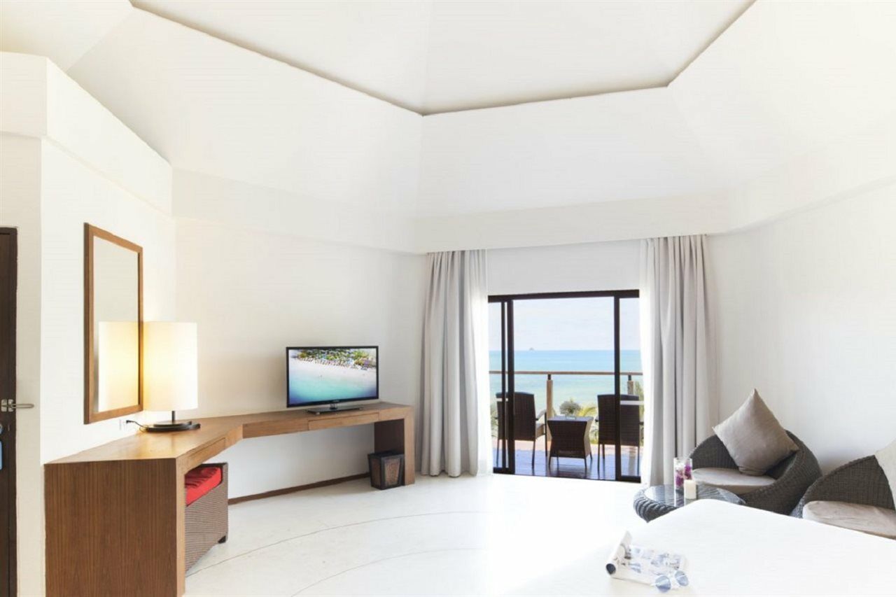 Beyond Krabi Hotel Клонг Муанг Бийч Екстериор снимка